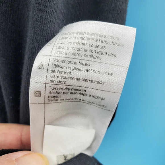 Carhartt black "Love is One" crewneck t-shirt S - Picture 8 of 13